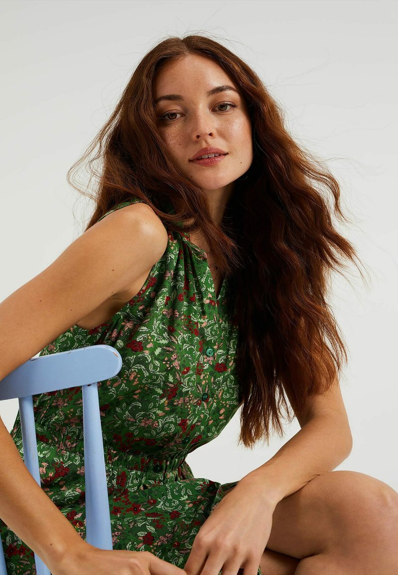 Damen Freizeitkleider | WE Fashion MET DESSIN Freizeitkleid green/grün - JX30002 Damen Freizeitkleider | WE Fashion MET DESSIN Freizeitkleid green/grün - JX30002
