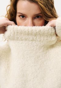 FRNCH NADINE - Pullover - creme