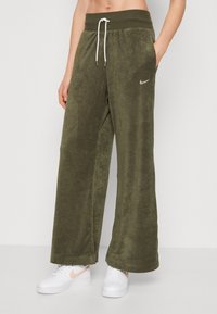 Nike Sportswear LEG PANT - Treniņtērpa apakšdaļas - cargo khaki/oil green