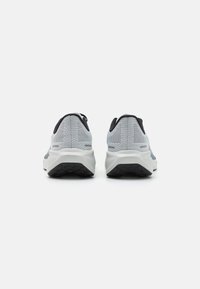 Nike Performance AIR ZOOM PEGASUS 41 - Chaussures de running sur route - photon dust/metallic silver/ashen slate/black/racer blue
