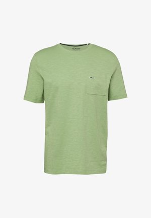 Jasnozielona koszulka z krótkim rękawem, okrągłym dekoltem i małą kieszonką na piersi z subtelną metką marki.