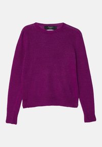 Lila stickad tröja med rund hals, långa ärmar och ribbade muddar. Mjuk textur, midjelängd, enkel design utan dekorationer.