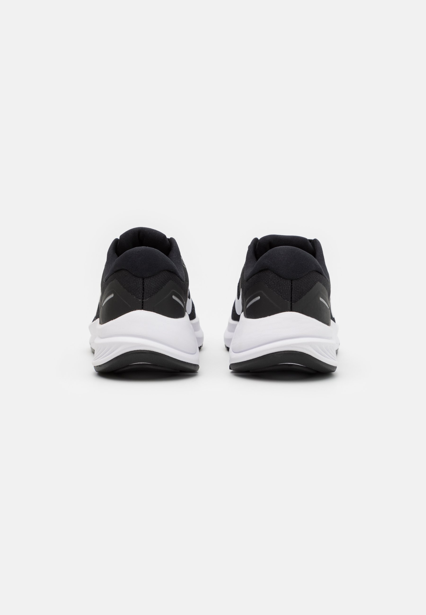nike air zoom structure 23 shield