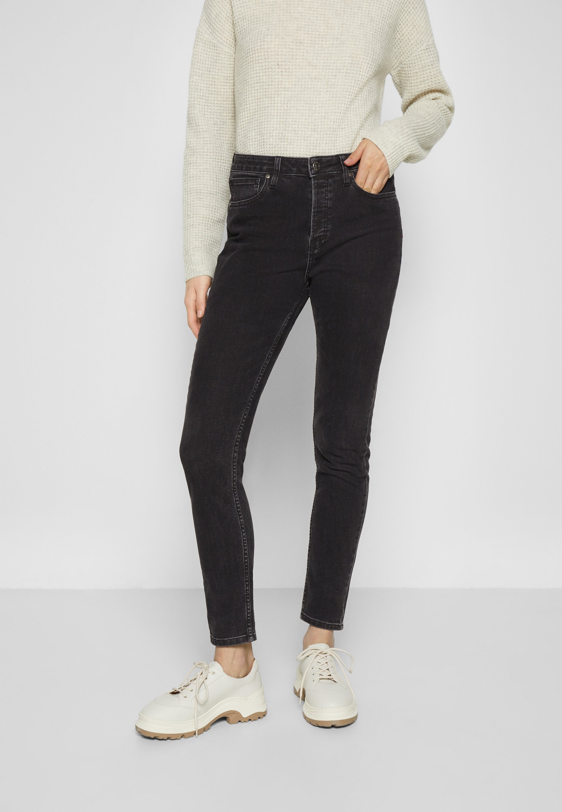 Tomorrow HEPBURN MOM - Straight leg 