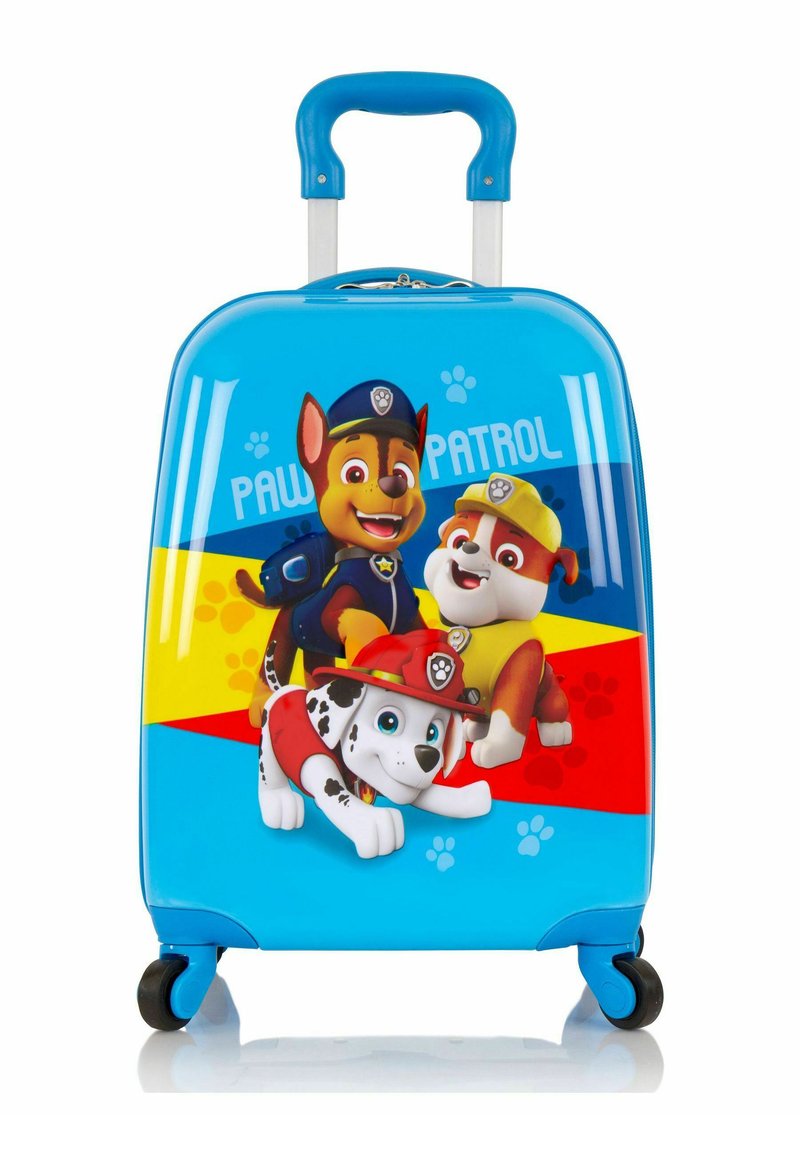Maleta para niños, de color azul con carcasa dura y personajes de "Paw Patrol". Tiene ruedas de plástico, asa retráctil y gráficos coloridos.