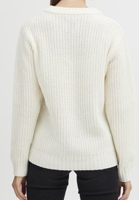 Oxmo Stickad tröja - white