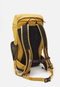 Klättermusen DELLING BACKPACK 25L - Rucksack - amber gold