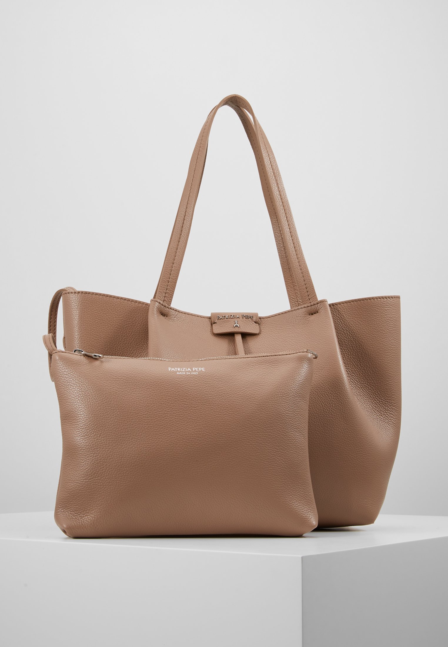 Patrizia Pepe Håndveske real taupe Zalando.no Patrizia Pepe Håndveske real taupe Zalando.no