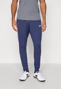 Under Armour CHALLENGER TRAINING - Tréningruha alsók - midnight navy/white