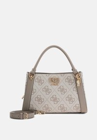 Beżowa torebka z wzorem diamentowym, złotymi okuciami, górnymi uchwytami oraz odpinanym paskiem. Materiał wydaje się być teksturowany i trwały.