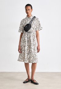 Marc Cain Blusenkleid - white