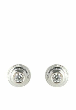 Boucles d'oreilles clous rondes en argent avec des pierres précieuses claires au centre, présentées sur un fond blanc.