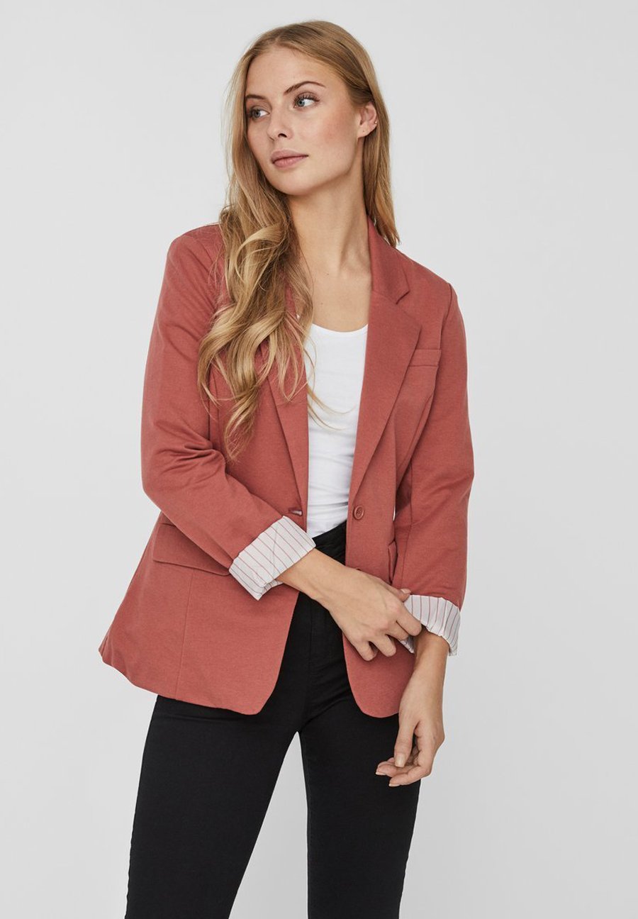 Vero Moda VMHARUKI - Blazer - marsala/coñac - Zalando.es