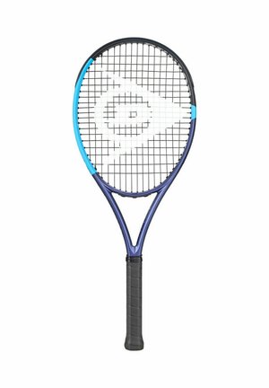 Tennisracket met zwarte grip, donkerblauw frame, lichtblauwe accenten en zwarte snaren met een wit geometrisch logo in het midden.