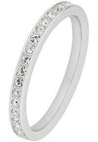 Ring aus Sterlingsilber mit einem dünnen Band, der eine Reihe klarer, rund geschliffener Zirkonia-Steine entlang der oberen Kante aufweist.