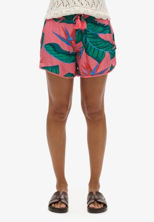 Pantalones cortos rosas con un patrón de hojas tropicales en verde y azul. Cuenta con una cinturilla elástica con cordón y bolsillos laterales.