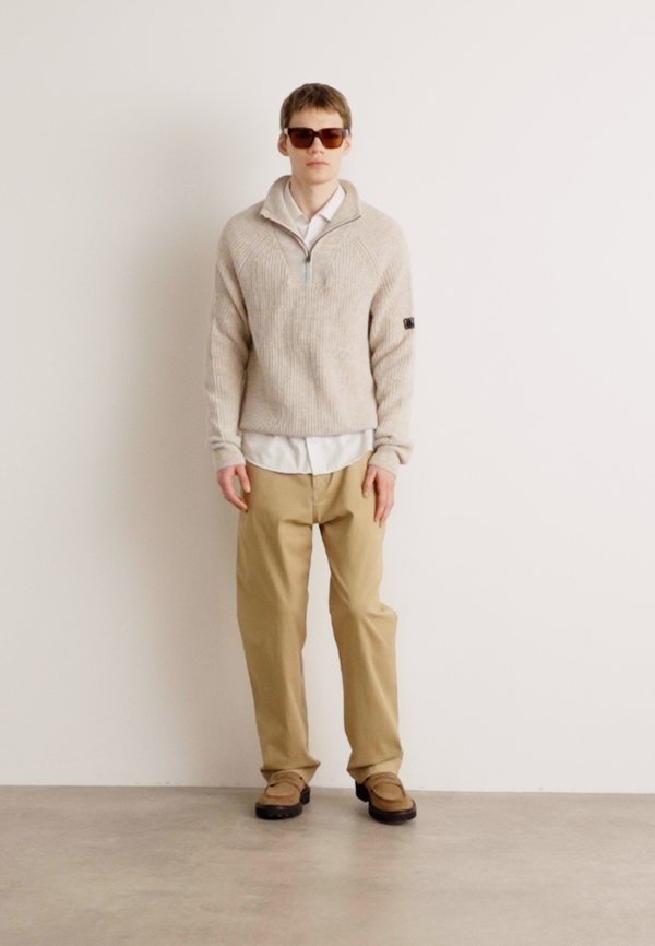 CHESTER FUNNEL JUMPER - Jumper3