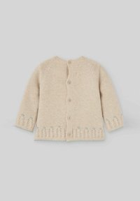 Cardigan beige lavorato a maglia con scollo rotondo, chiusura frontale con bottoni e dettagli decorativi azzurri sull'orlo e sulle maniche.
