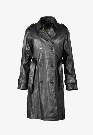 Abrigo de trench de cuero negro con un diseño de doble botonadura, prominentes hombreras y puños abotonados. Textura suave en toda su extensión.