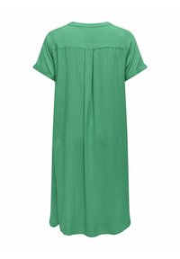 ONLY Carmakoma CARNEWDENIZIA SS CALF  - Rochie tip cămașă - green bee
