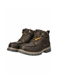 Botas de senderismo de cuero marrón con costuras reforzadas, ojales de metal y suelas de goma texturizadas. Cordones en color a juego para un ajuste seguro.