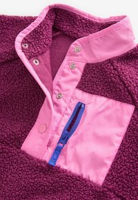 Next REGULAR FIT - Pulover din fleece - berry red