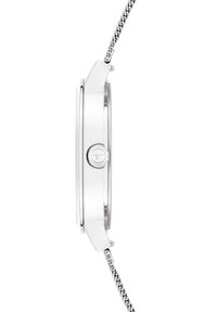 Silberfarbene Uhr mit einem eleganten runden Gehäuse, strukturiertem Zifferblatt und einem geflochtenen Metallarmband. Verfügt über eine Krone an der Seite.