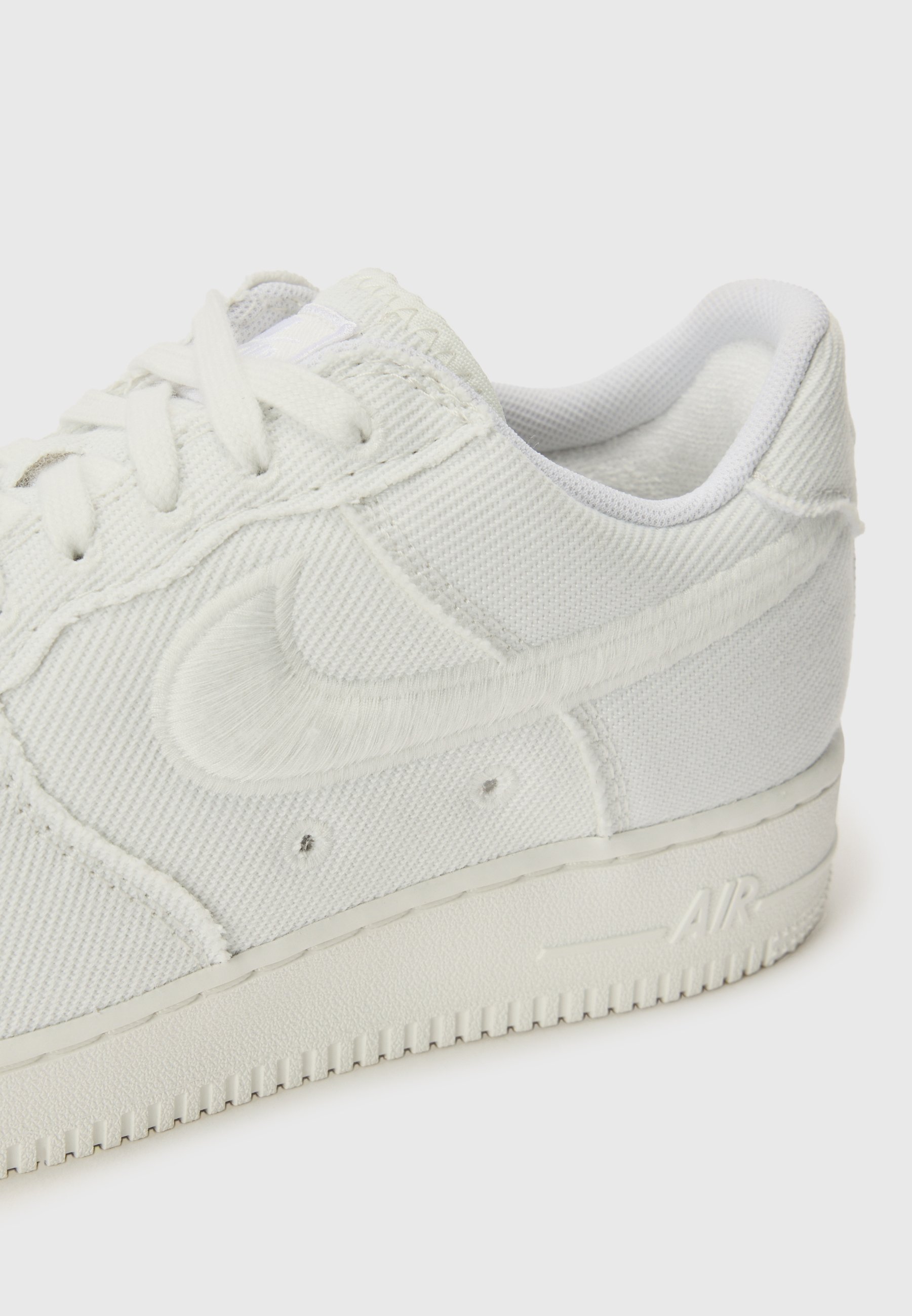 nike air force one summit white