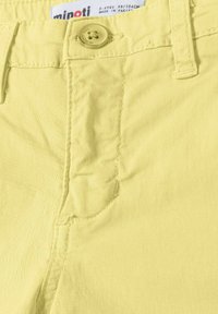 MINOTI STRAIGHT LEG AND SIDE POCKETS - Šortai - yellow