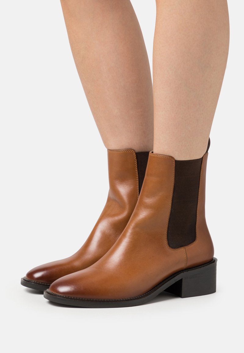 Pier One LEATHER Classic ankle boots cognac Zalando