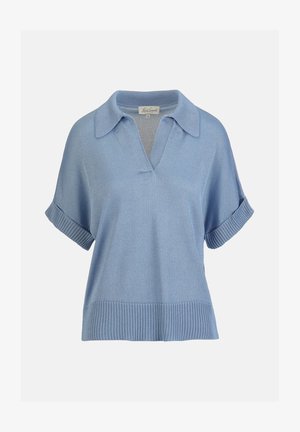 Šviesiai mėlynas trumpomis rankovėmis megztas viršus su apykakle, V formos iškirpte, ribbintais rankogaliais ir apačia, eksponuojamas ant paprasto fono.