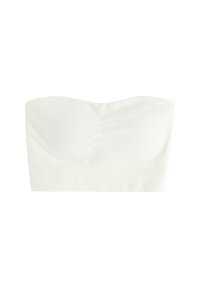 Top bandeau bianco realizzato in tessuto liscio, con scollatura curvata, dettaglio centrale arricciato e senza hardware o decorazioni visibili.