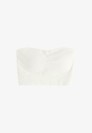 Top bandeau bianco realizzato in tessuto liscio, con scollatura curvata, dettaglio centrale arricciato e senza hardware o decorazioni visibili.