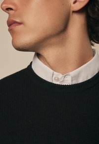 Next MOCK - Neule - green oxford