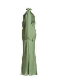 Robe longue ajustée à col halter en tissu vert clair avec une jupe fluide. Elle présente un détail noué au niveau du cou et des fronces sur les côtés pour ajouter de la texture.