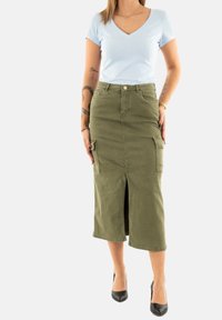 LOLA CASADEMUNT Falda vaquera - vert