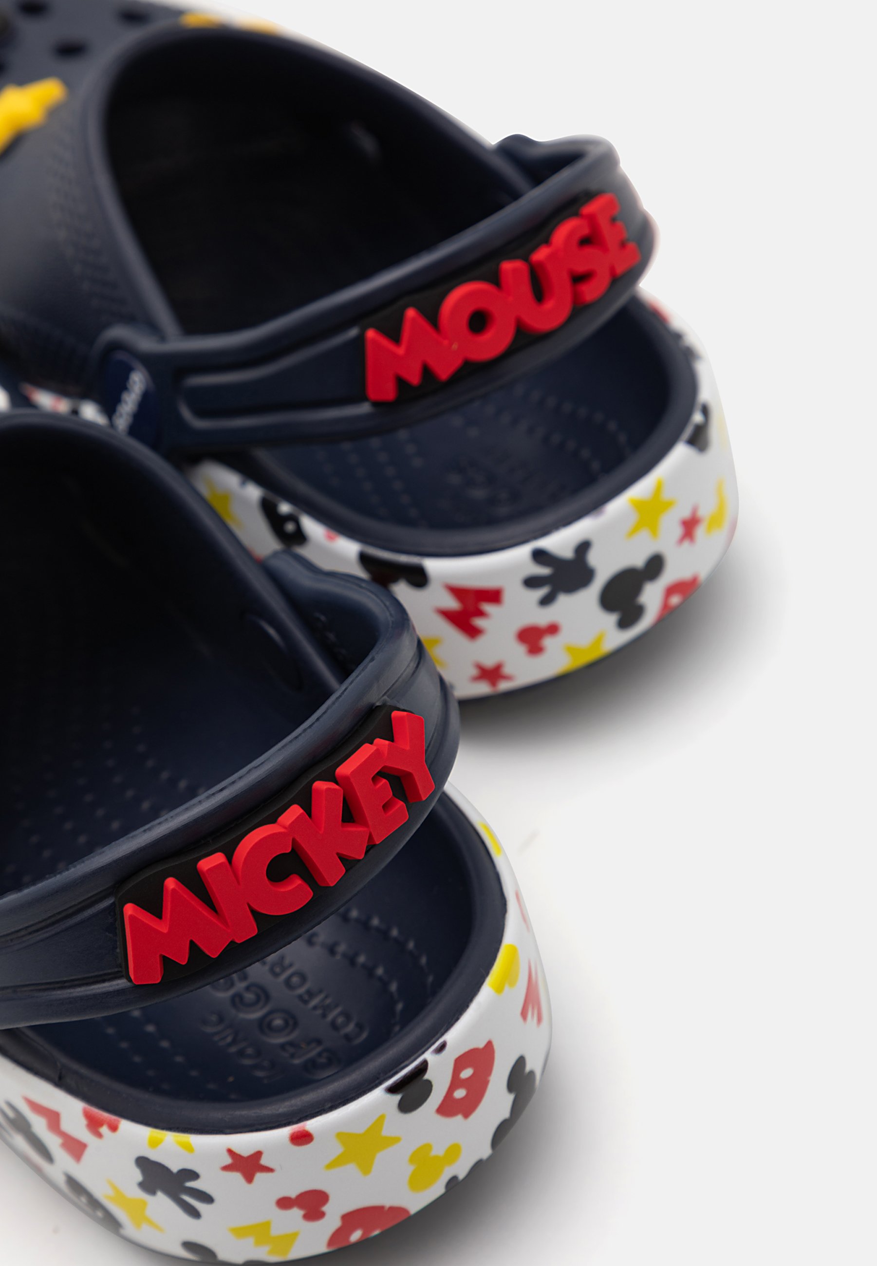 Crocs MICKEY FRIENDS UNISEX - Slippers - multi-coloured/dark blue - Zalando