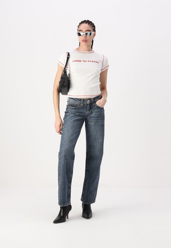 HARD TO PLEASE BABY - Print T-shirt2