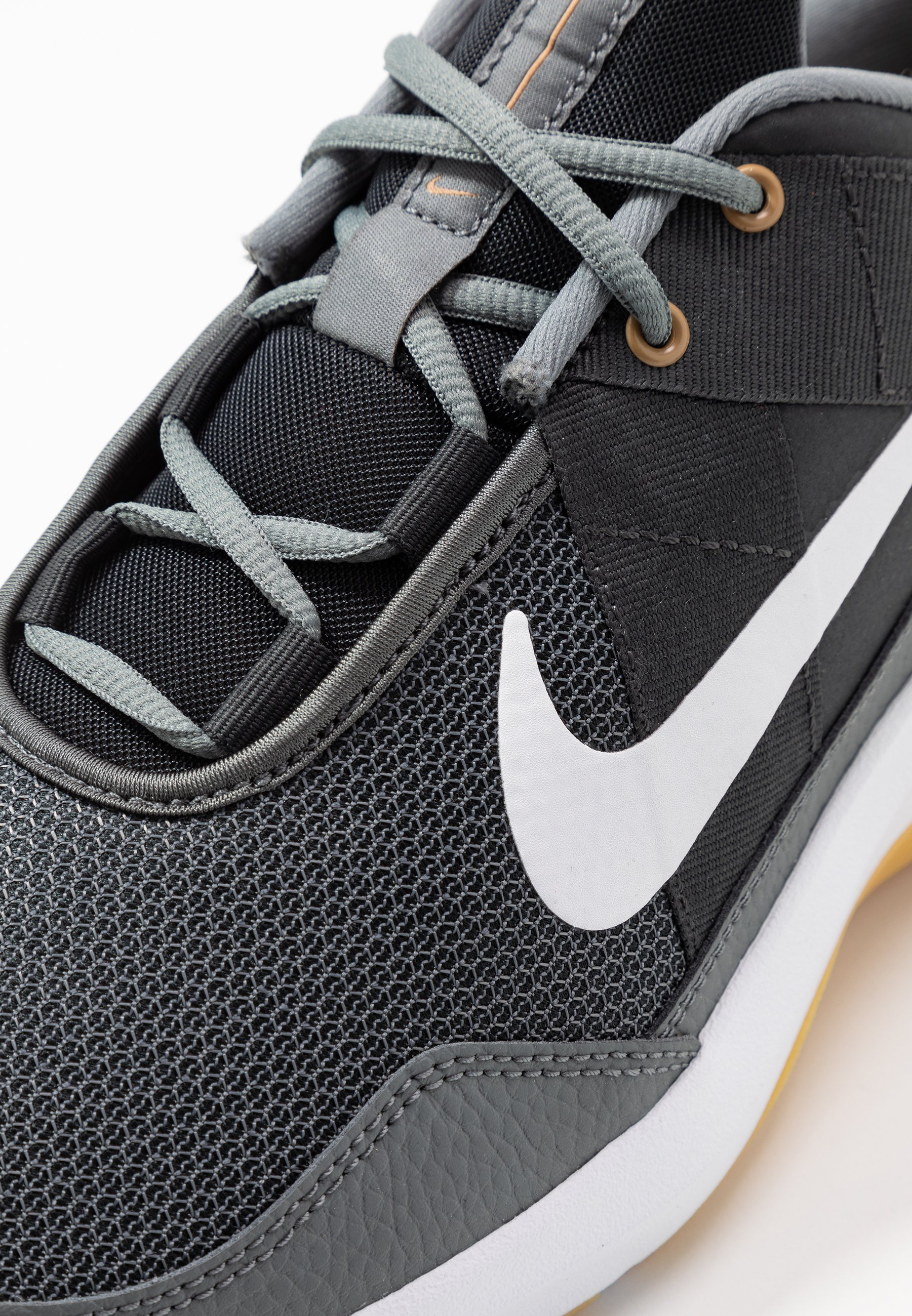 nike performance air max alpha trainer 2