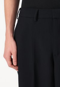 Abercrombie & Fitch Baggy Trouser - Bukser - casual black