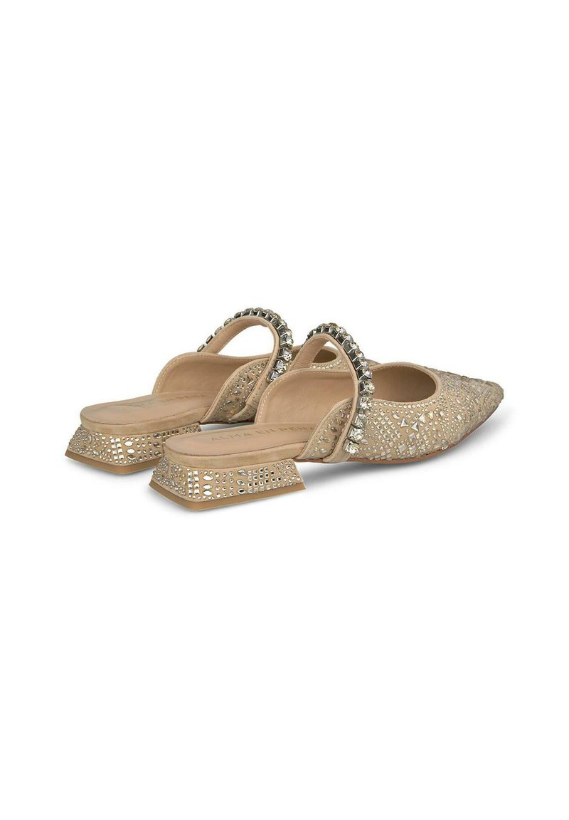 Alma en Pena Sandalias planas arena/marrón claro
