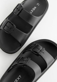 Next REGULAR FIT - Badesandale - black