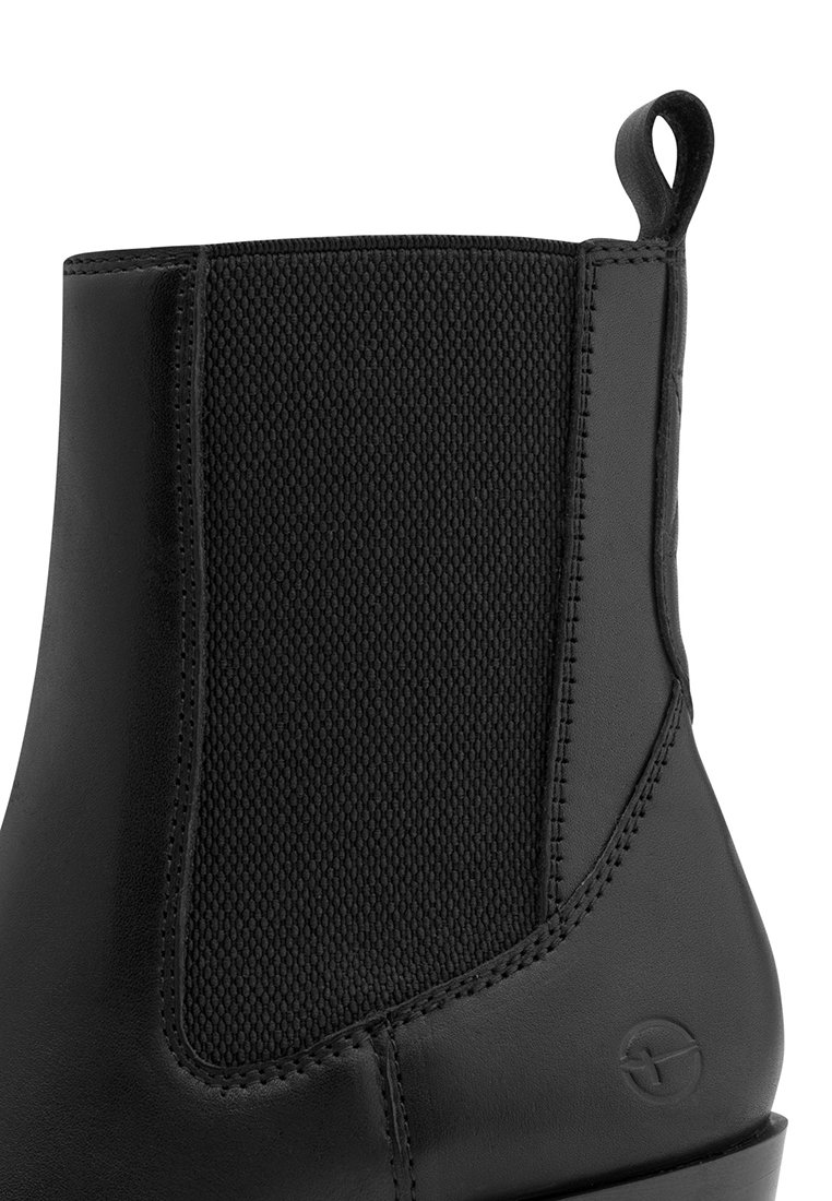 Schwarze Knöchelstiefel aus glattem Leder mit strukturiertem elastischen Seitenpanel, Zuglasche und einer abgerundeten Zehenpartie. Einfaches Design mit minimalen Details.