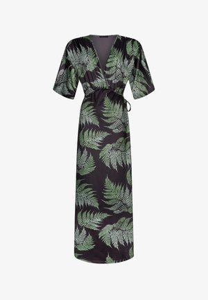 Vestido maxi de tela negra decorado con patrones de helechos verdes. Cuenta con un diseño cruzado y mangas cortas y anchas. Se ata a la cintura.