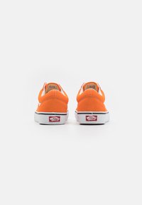 Vans OLD SKOOL UNISEX - Sapatilhas - orange tiger/true white
