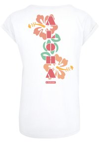 Wasserweisses Kurzarm-T-Shirt mit vertikalem "ALOHA"-Text und bunten floralen Illustrationen in Pink, Grün und Orange. Weicher Stoff.
