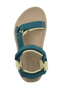 Lekkie sandały z beżową gumową podeszwą, regulowanymi tealowymi paskami i miękkimi żółtymi akcentami. Posiadają teksturowaną wkładkę dla lepszej przyczepności.