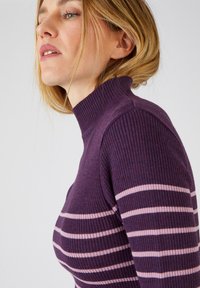 Damart RAYÉ - Maglione - violet rayé