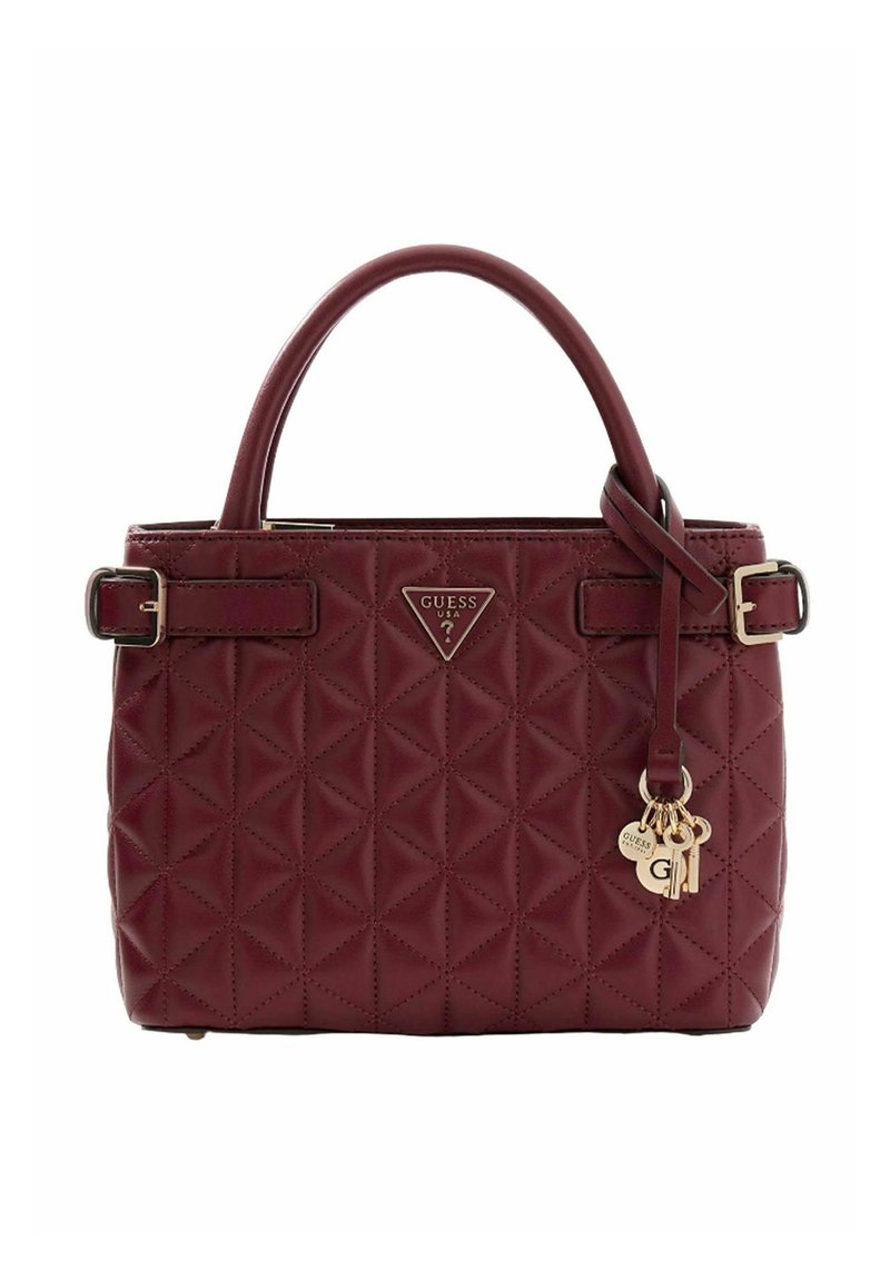 Bordowa torebka z pikowanej sztucznej skóry, z trójkątnym logo, metalowymi akcentami oraz odpinanym breloczkiem z zawieszką.