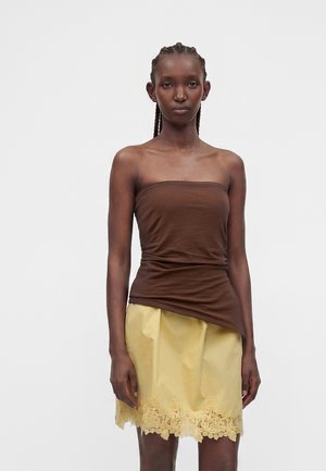 Topshop, SPILD SIDE BANDEAU  - Débardeur - chocolate brown